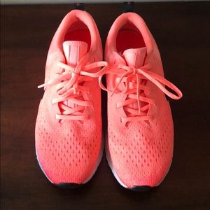 Nike W’s Odyssey React Running Shoes